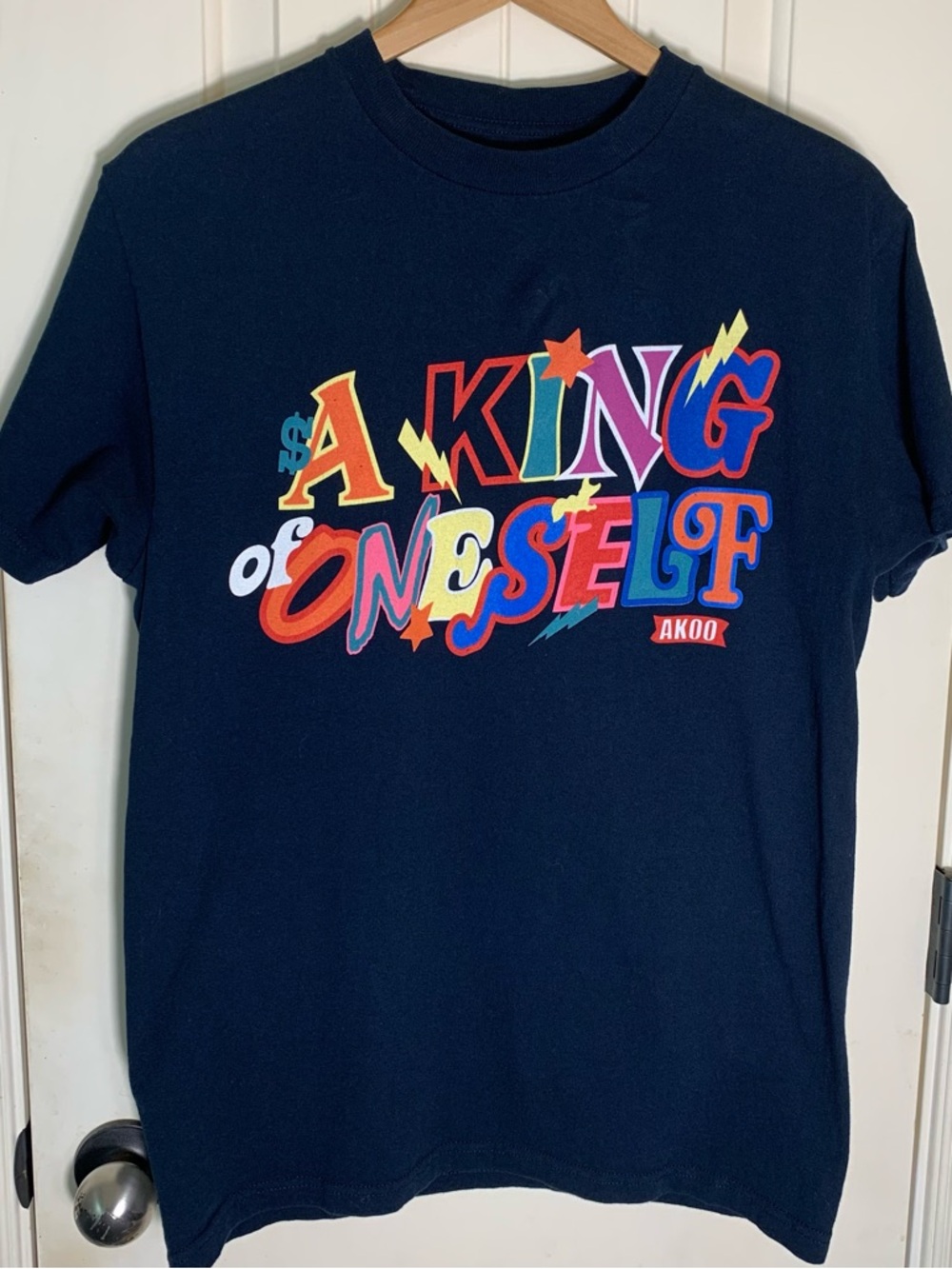 Akoo Black Graphic Logo Tee with Colorful Print Men’s Medium